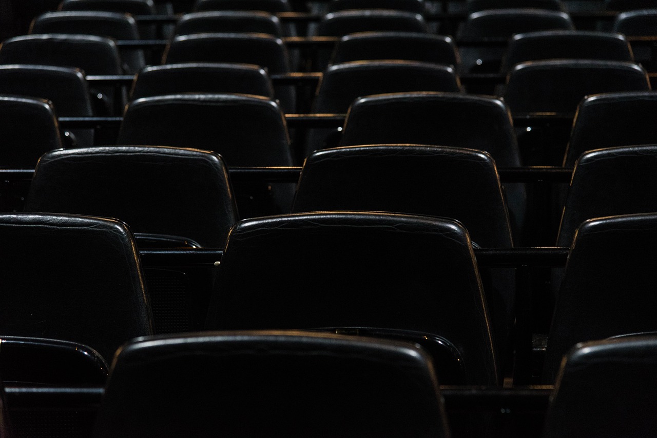 Warszawska scena teatralna okiem konesera komedii